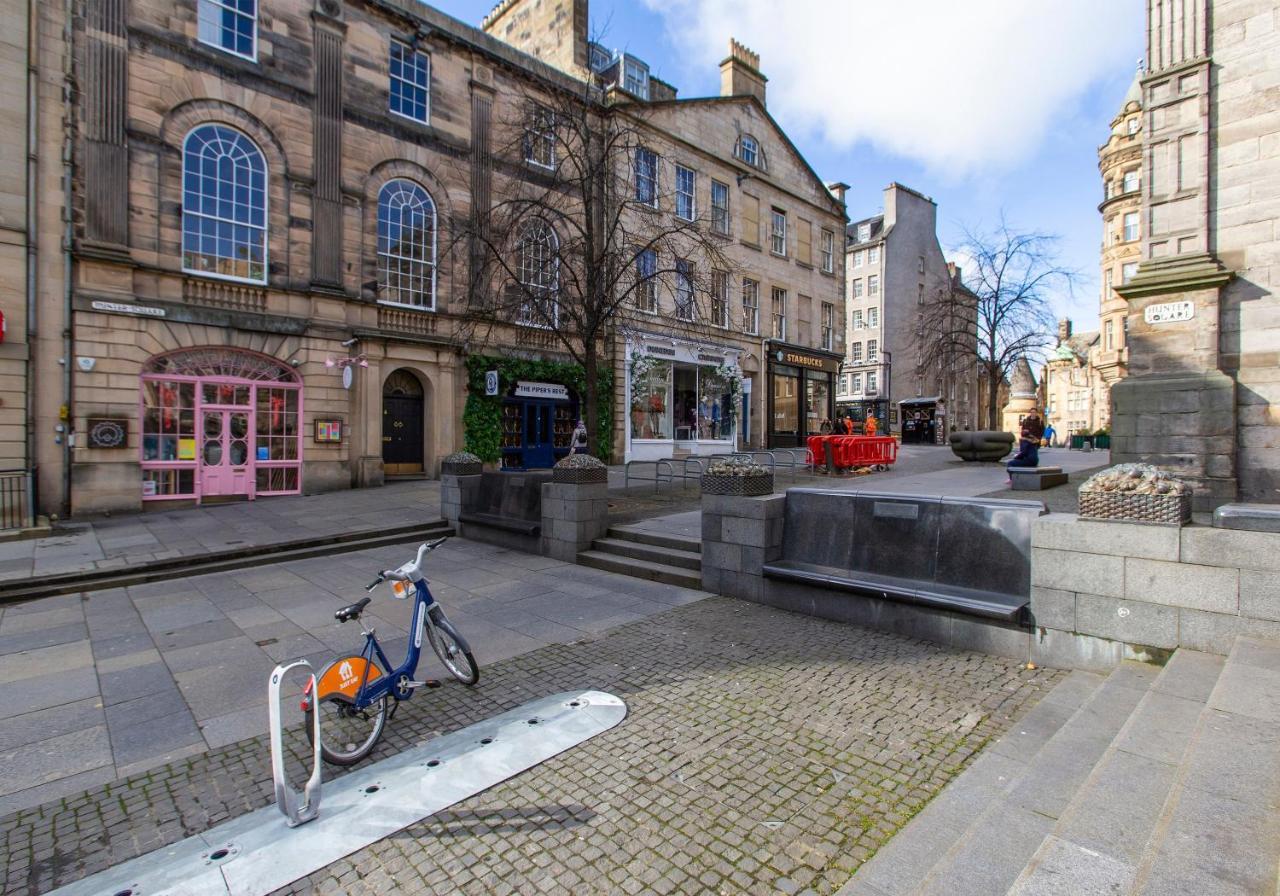 Blair St Scott Apt Old Town Edimburgo Esterno foto