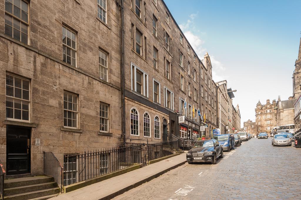 Blair St Scott Apt Old Town Edimburgo Esterno foto