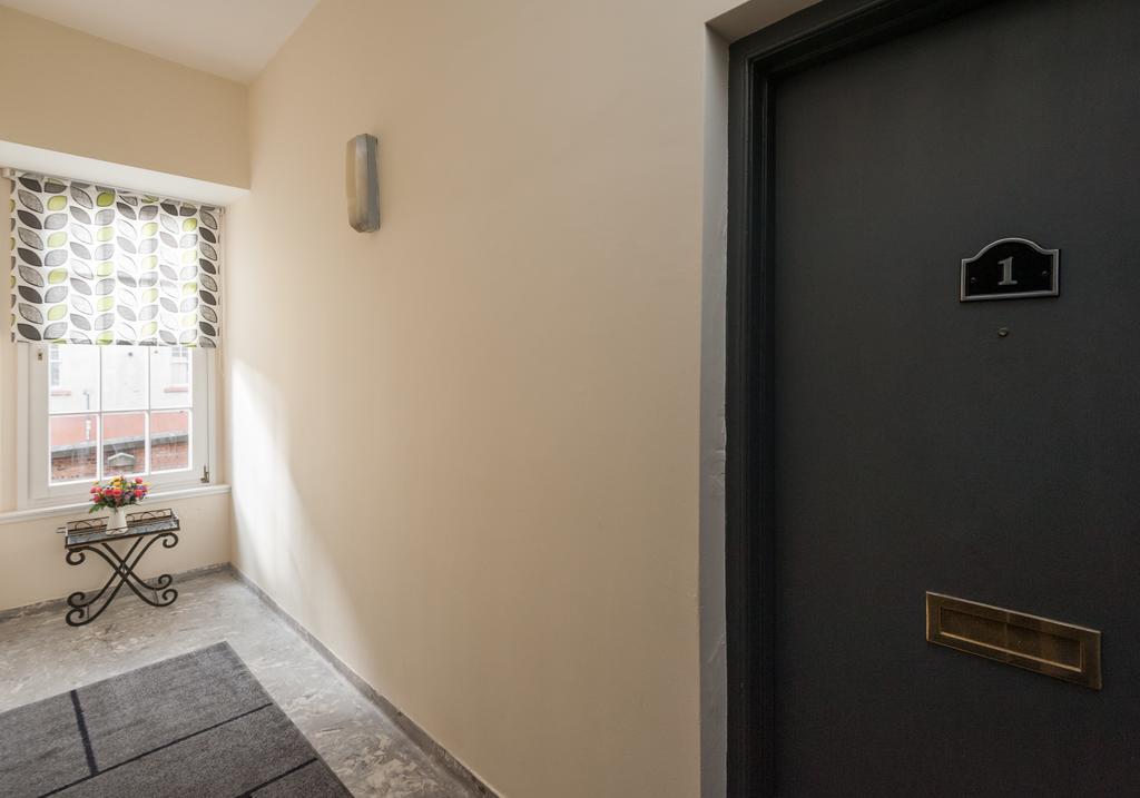 Blair St Scott Apt Old Town Edimburgo Esterno foto